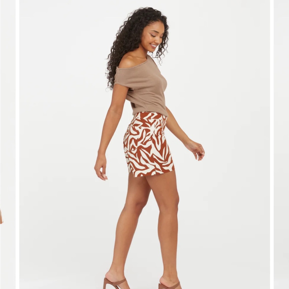 NWT SPANX Animal print shorts
